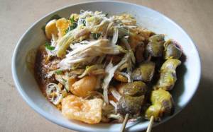 9 Tempat Makan Enak, Murah Meriah, Dan Hits Di Bandung